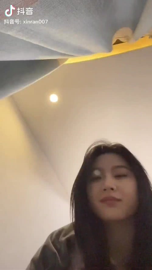 美女