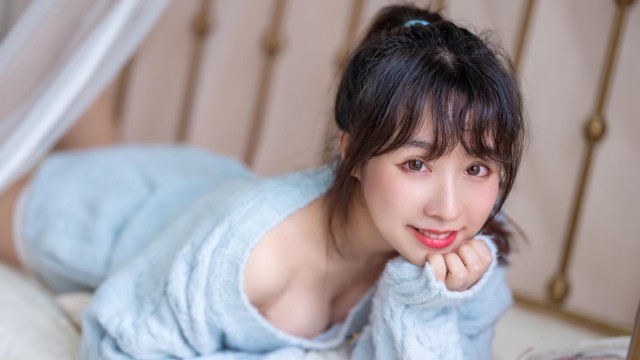 蓝衣 女孩